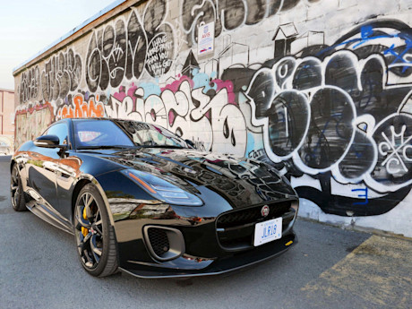 Editorial 2018 jaguar f type 400 sport coupe awd 12 bh