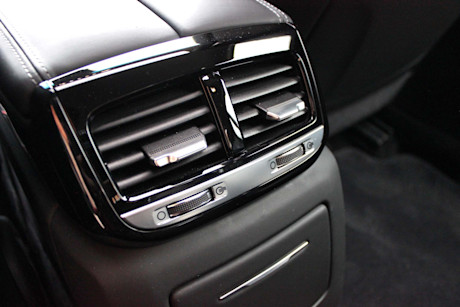 Editorial 2017 genesis g90 33t 31 dh