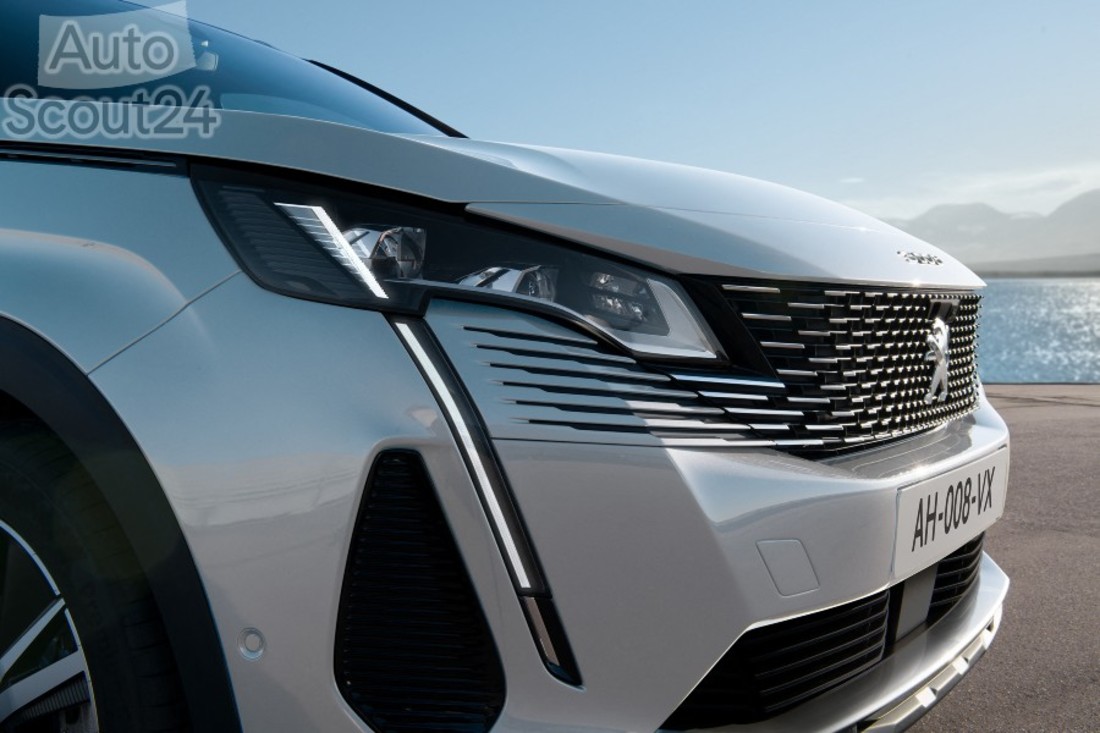 PEUGEOT_3008PHEV_2009STYP_050 (1).jpg