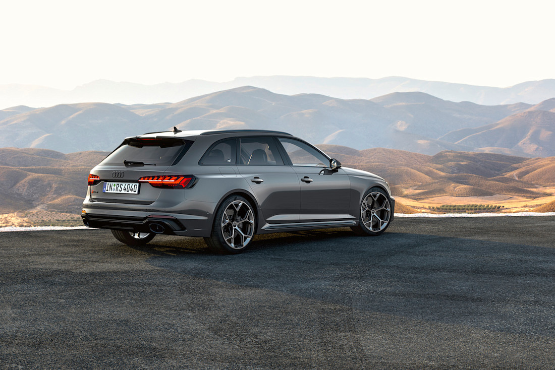 AS24-modelpagina-audi-rs-4_02