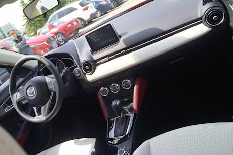 Editorial 2016 mazda cx 3 gt w tech 09 jy