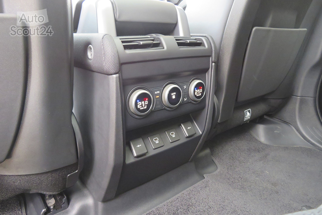 18_land_rover_defender 110 V8.JPG