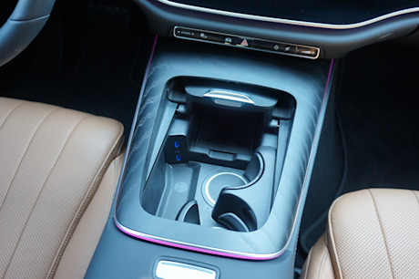 Editorial 2024 mercedes benz e 450 jl 17