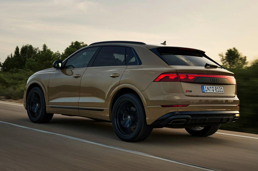 Audi-Q8-2024-1600-13