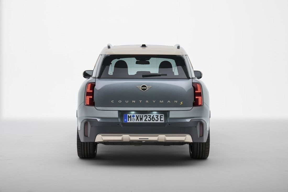 P90518524_highRes_mini-countryman-se-a