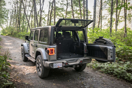 Editorial 2018 jeep wrangler unlimited sahara 21 bm