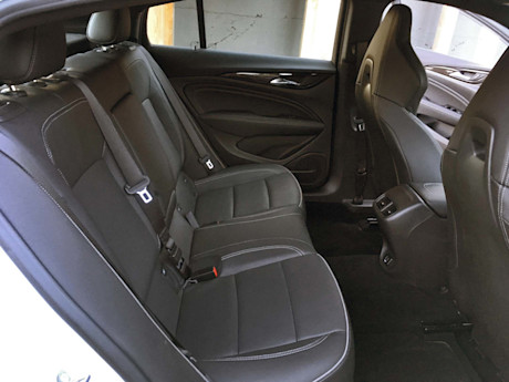 Editorial 2019 buick regal sportback 12 sb