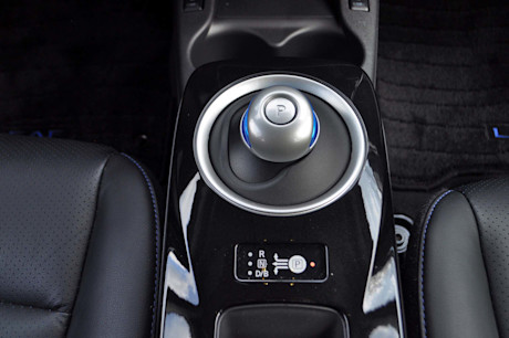 Editorial 2017 nissan leaf 25 mb