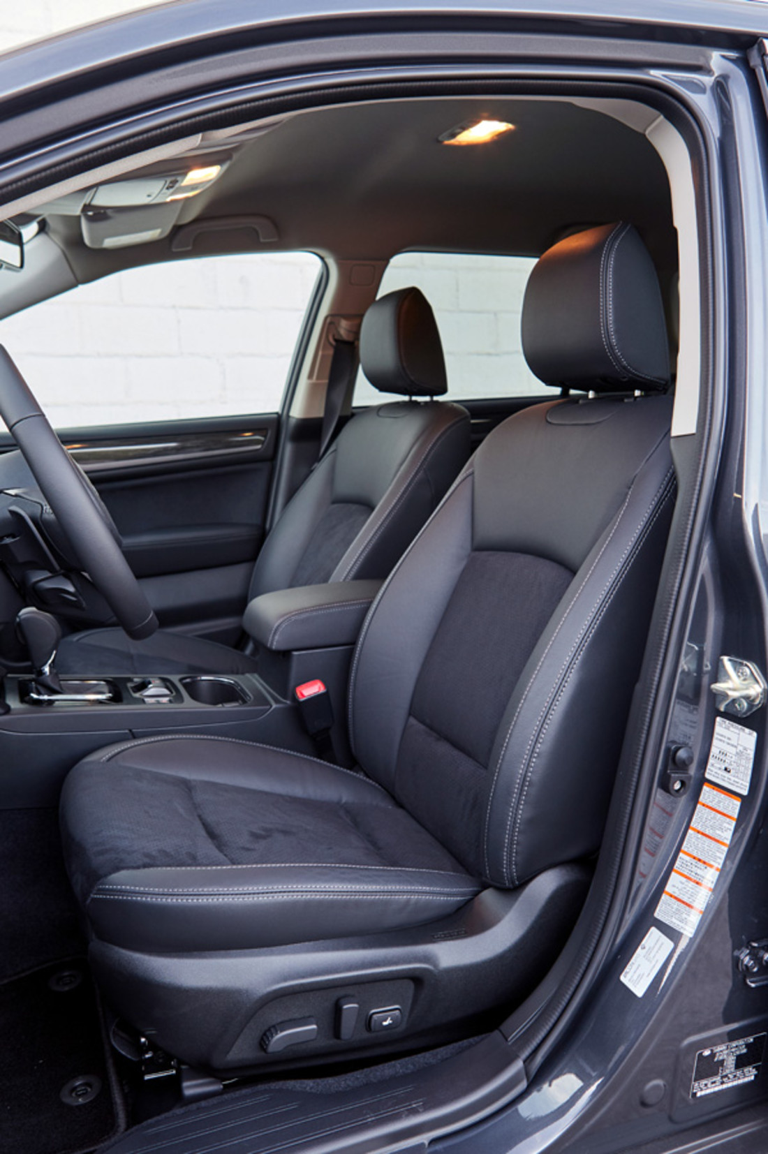 Subaru Outback Silver Edition (41).jpg