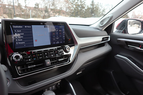 Editorial 2022 toyota highlander limited platinum 29 jm