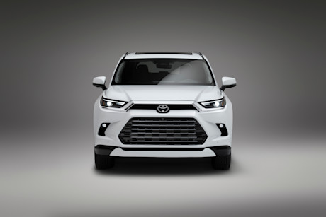 Editorial 2024 toyota grandhighlander windchillpearl 003