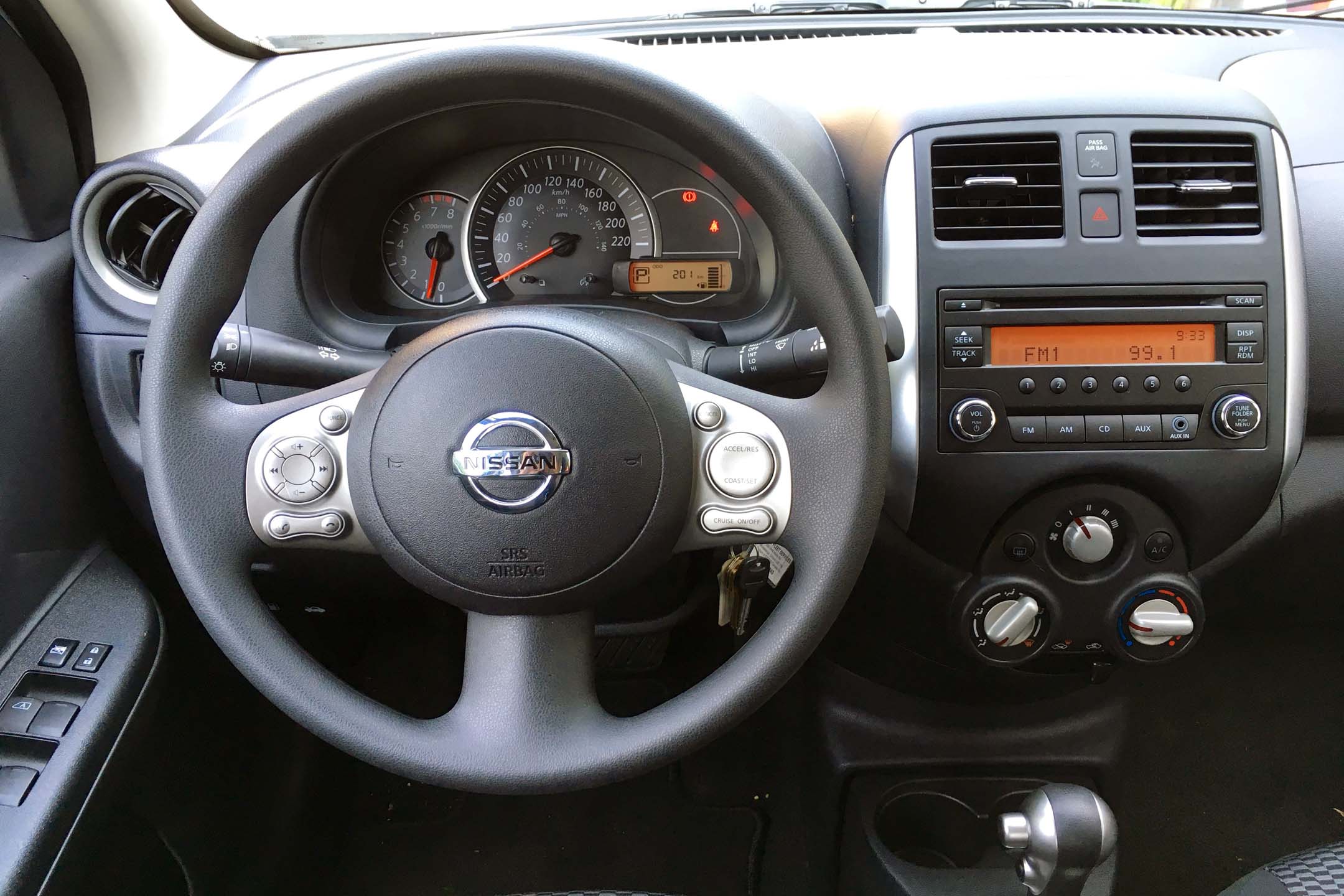 2017 Nissan Micra SV AT Test Drive Review - AutoTrader.ca