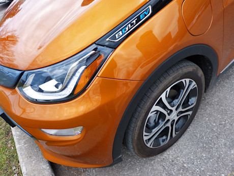 Editorial 2017 chevrolet bolt ev premier 06 jb