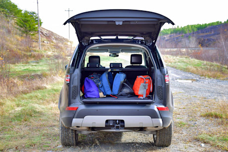 Editorial 2018 land rover discovery hse luxury td6 16 jp