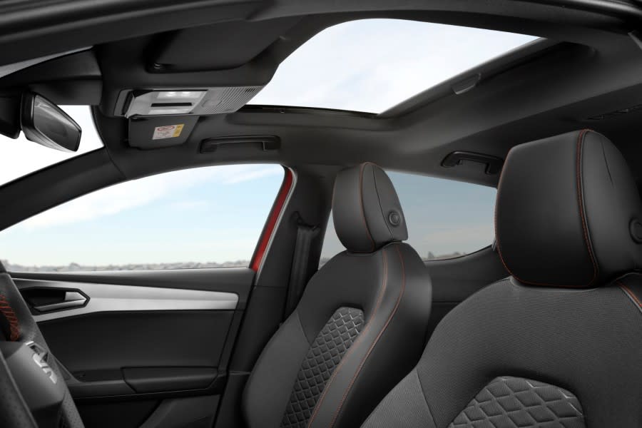 IPP-All-new-SEAT-Leon_119_HQ.jpg