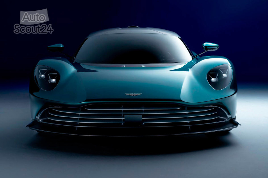 Aston-Martin-Valhalla-2022-(11).jpg