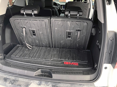Editorial 2022 gmc acadia at4 13 pb