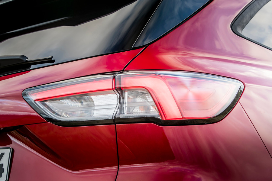 ford_kuga_st-line_x_ecoblue_hybrid_37.jpeg