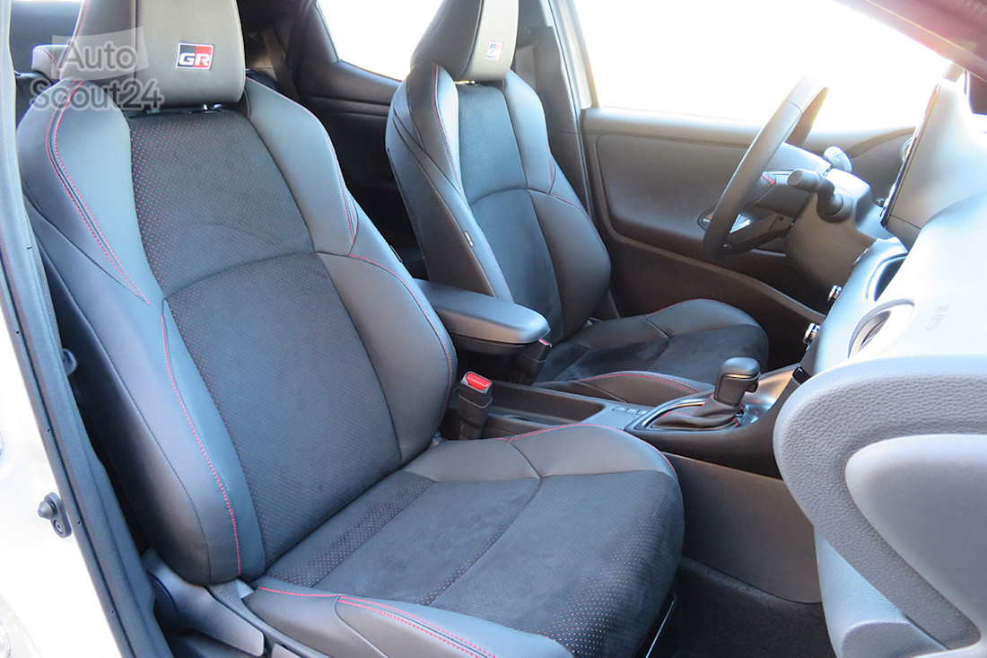22_toyota yaris gr.JPG