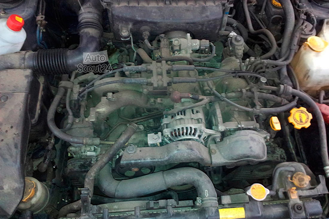 Cómo lavar el motor del coche