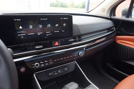 Editorial 2025 kia carnival jl 35