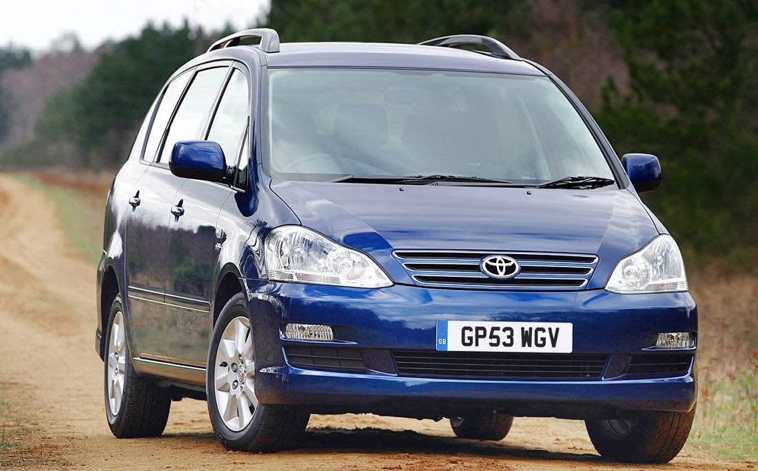 2ANCNiHFz34a5jyi84vbno-9fb403eaa2f7e98a05512a39ed0d5f7d-toyota-avensis-verso-front-1100