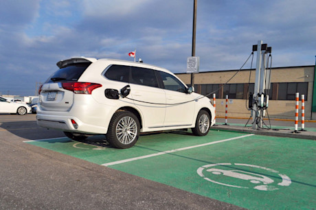 Editorial 2020 mitsubishi outlander phev gt s awc 06 mb