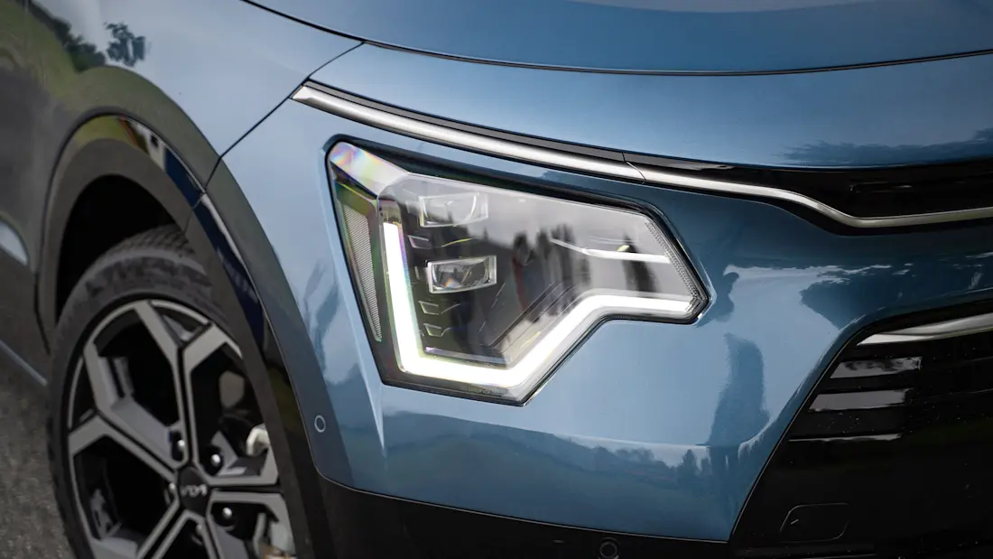 2023 Kia Niro PHEV-29