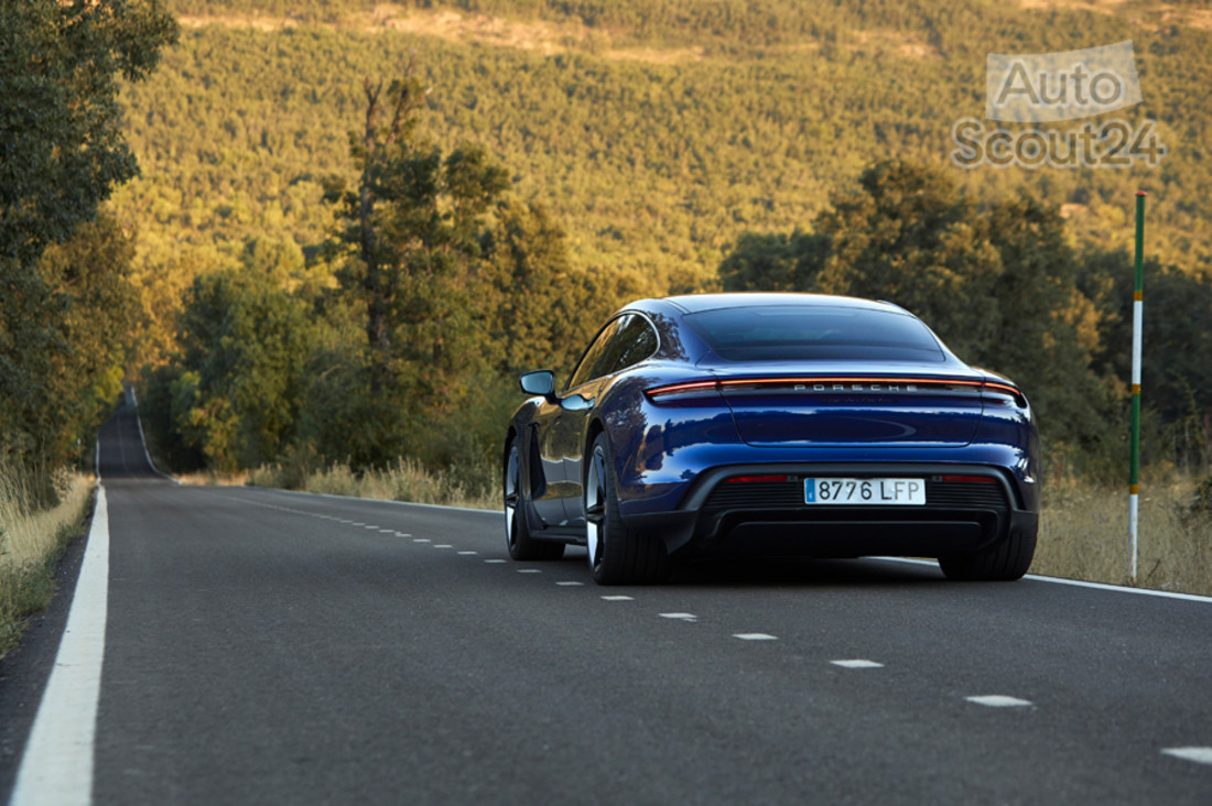 prueba-porsche-taycan (9).jpg