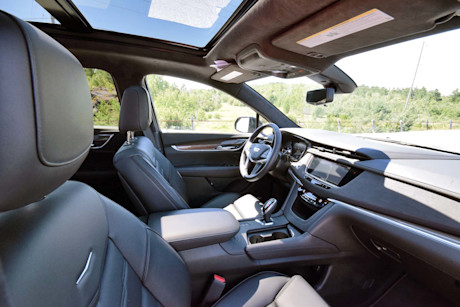 Editorial 2017 cadillac xt5 platinum jp 14
