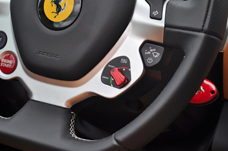 Editorial 05a mb 2015 ferrari california t technology and interior