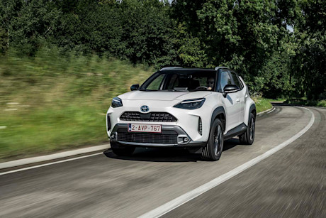 AS24 Toyota Yaris Cross 2021 rijdend voor