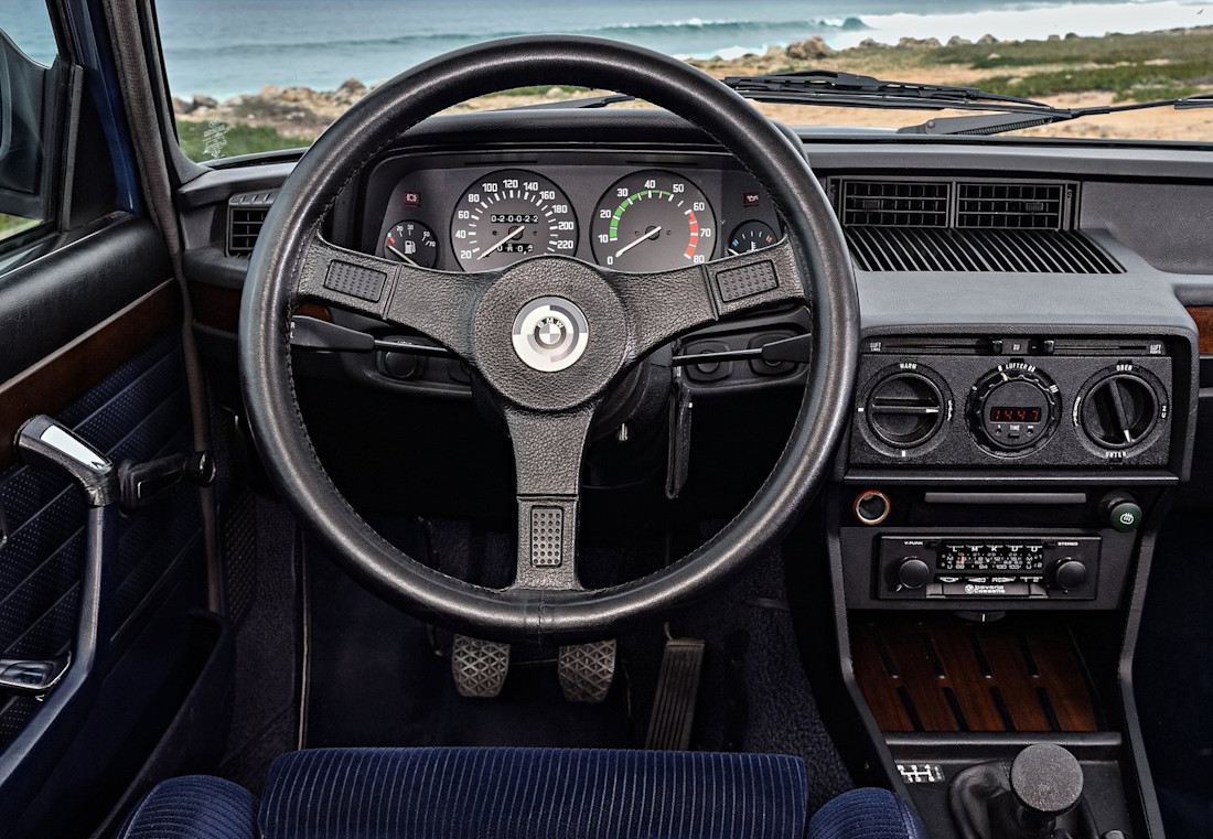 bmw-m535i-interior