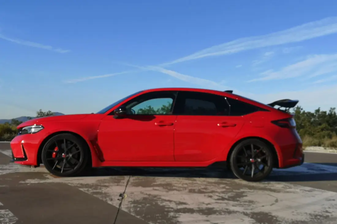 honda-civic-type-r-2023-autoscout24 (4) honda-civic-type-r-2023-autoscout24 (4)