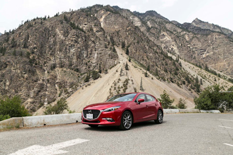 Editorial 2018 mazda3 sport gt 06 jw