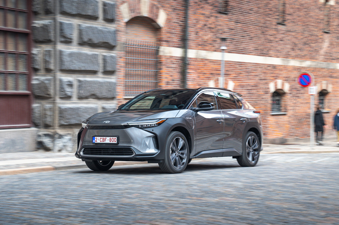 toyota-bz4x-dynamic-front