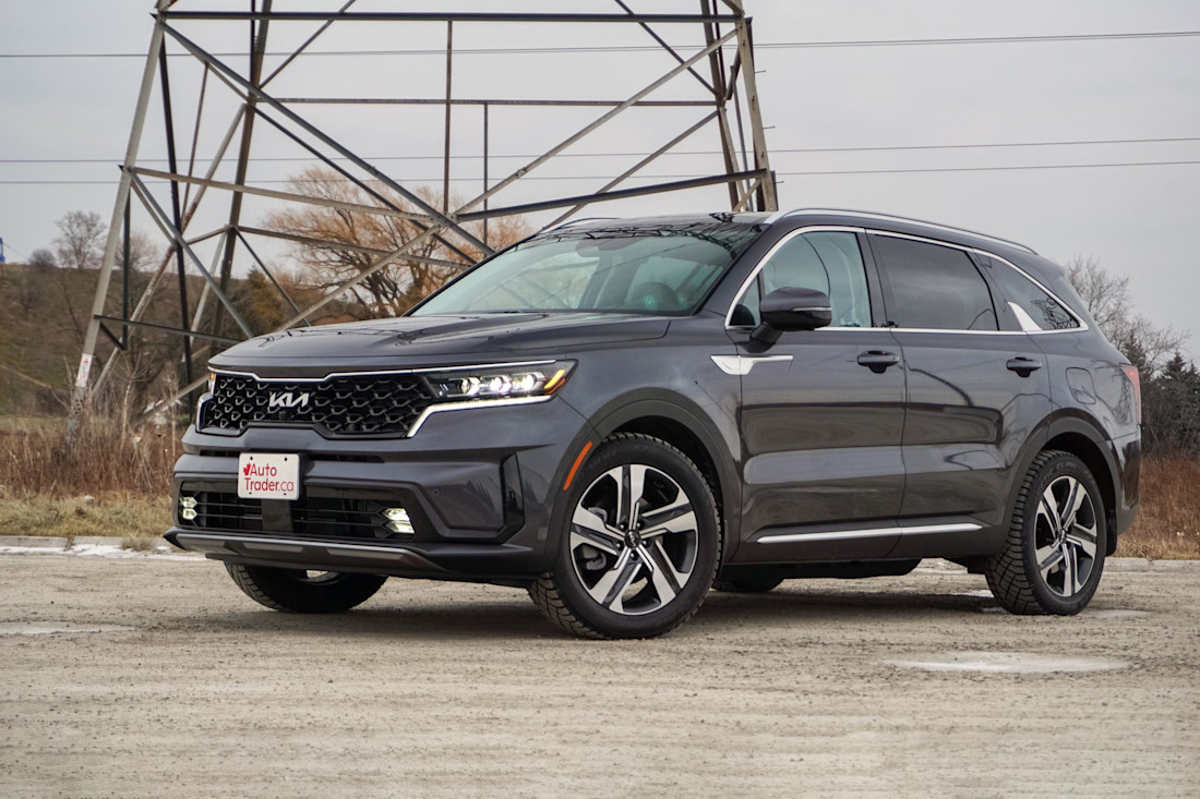 2022 Kia Sorento PHEV Review and Video