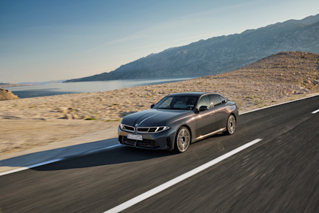 BMW 320-001
