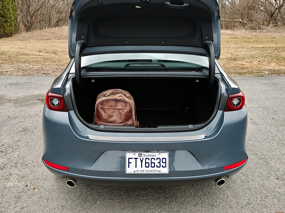 2026 Mazda3 GX AWD - TD - BH - 260415 - 5.jpg