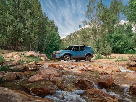 Editorial 2024 toyota land cruiser 001