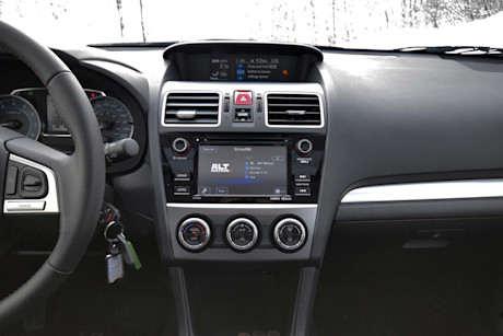 Editorial 2016 subaru crosstrek jp 24