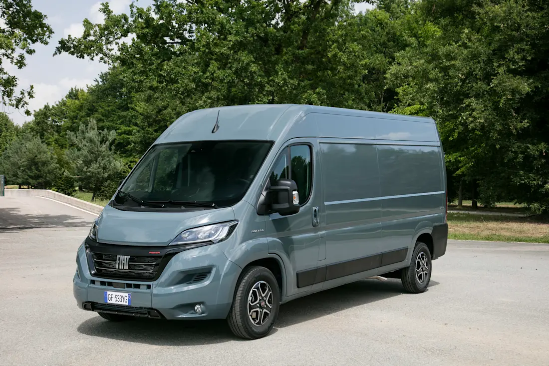  Ob Fiat Ducato, Peugeot Boxer oder Citroën Jumper – Paketdienste vertrauen auf die Klassiker unter den Transportern.