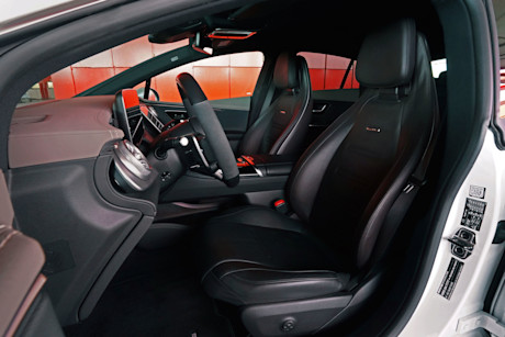 7 mercedes-amg-eqe-43-4matic-2022-vordersitze