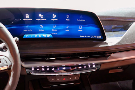 Editorial 2024 cadillac xt4 sport p 230630 09 jm
