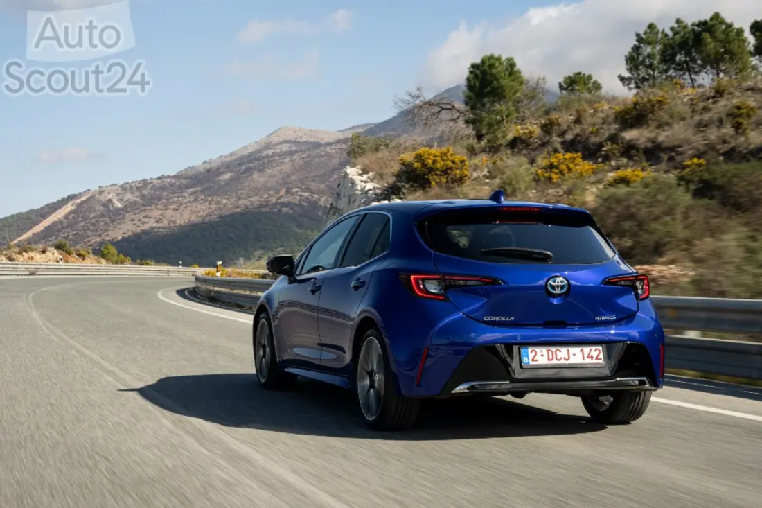 2023-COROLLA-Hatchback-DPL-15(1) 2023-COROLLA-Hatchback-DPL-15(1)