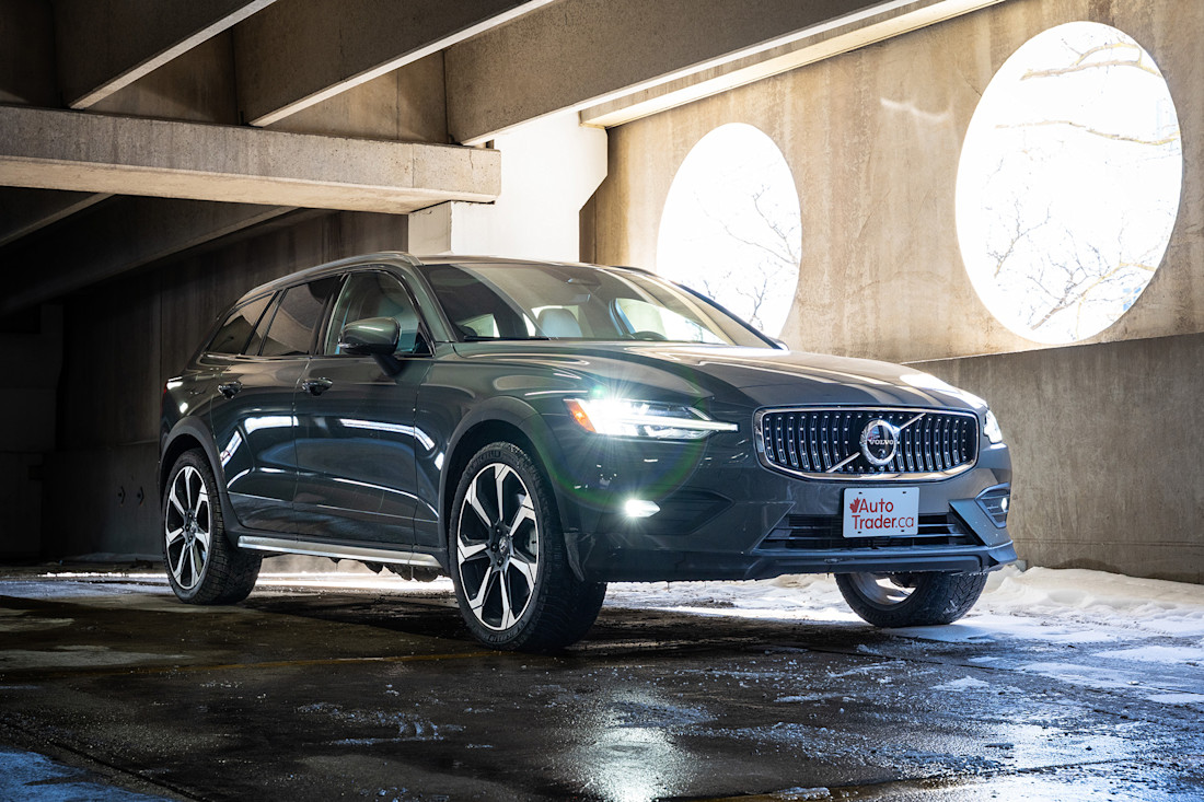 2026 Volvo V60 Cross Country - TD - JW - 260209 - 1