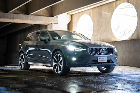 2026 Volvo V60 Cross Country - TD - JW - 260209 - 1