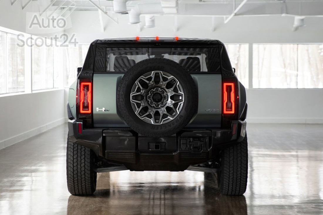 GMC-Hummer_EV_SUV-2024-1280-17.jpg
