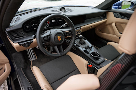 Editorial 2022 porsche gt3 touring 25 jl
