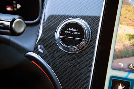 Editorial 2025 mercedes amg glc 63 s fd 231016 29 jw